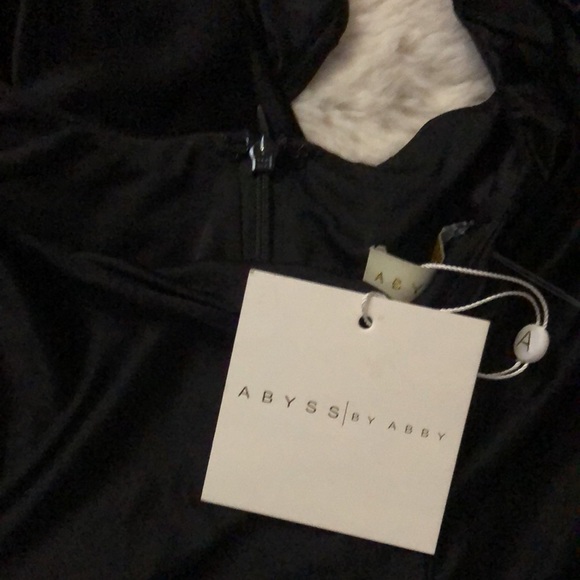 BNWT ‘Glitz’ dress by Australian designer Abyss by Abby black size small. - Picture 3 of 6